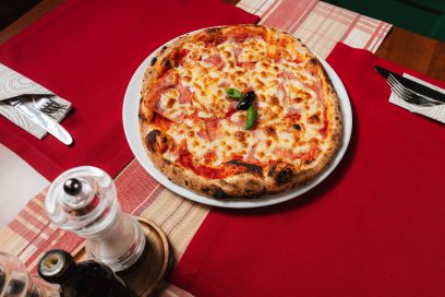 Pizza Cotto Trattoria Volare Zagreb